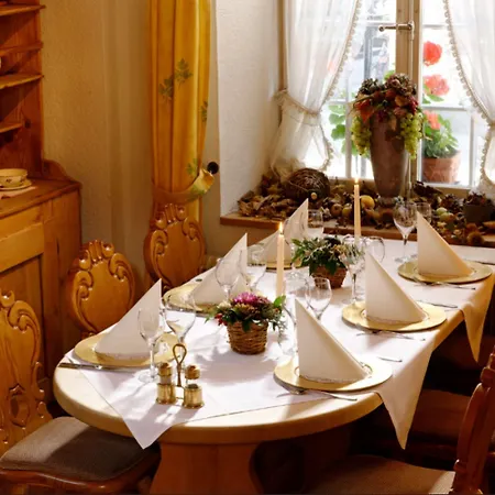 Värdshus Baeren Hotel, The Bear Wilderswil