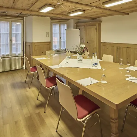 Baeren Hotel, The Bear Värdshus Wilderswil