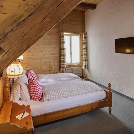 Baeren Hotel, The Bear Värdshus 3*
