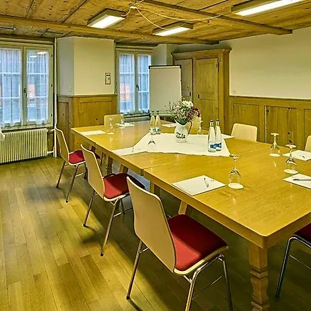 Baeren Hotel, The Bear Värdshus Wilderswil