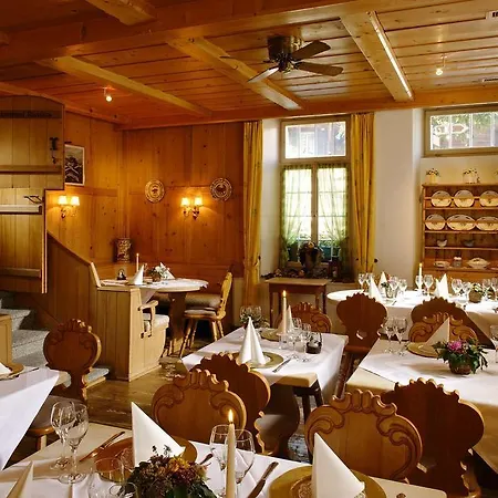 Мини-отель Baeren Hotel, The Bear
