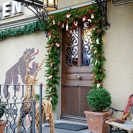 Inn Baeren Hotel, The Bear