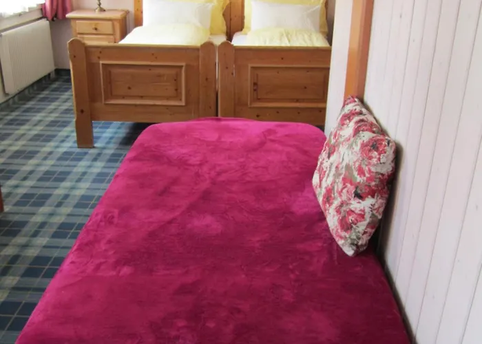 Baeren Hotel, The Bear 3*